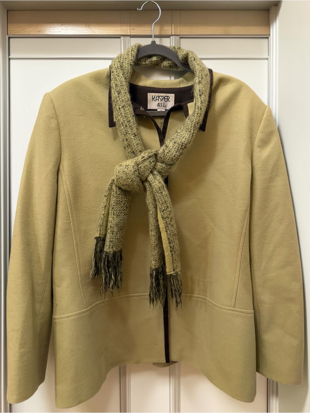 Kasper Vintage 80’s 90’s Vintage Wool Blazer and Scarf VGUC